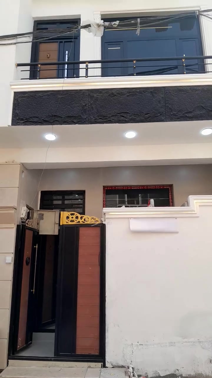 نصف قطعه للبيع مساحة ٥٤ متر طابقين مسلح قطاع ٤ مراجعة مكتب الجوادين ***********قطاع ٤
