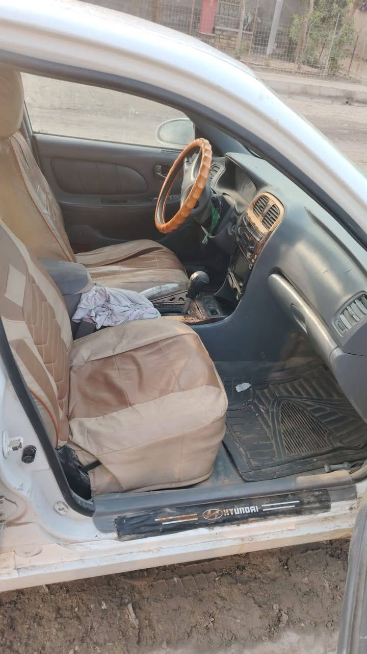 سوناتا اللبيع موديل ٢٠٠١ سياره عوزه صدر امامي محرك كير خير من الله سياره مكانه بابل ***********
