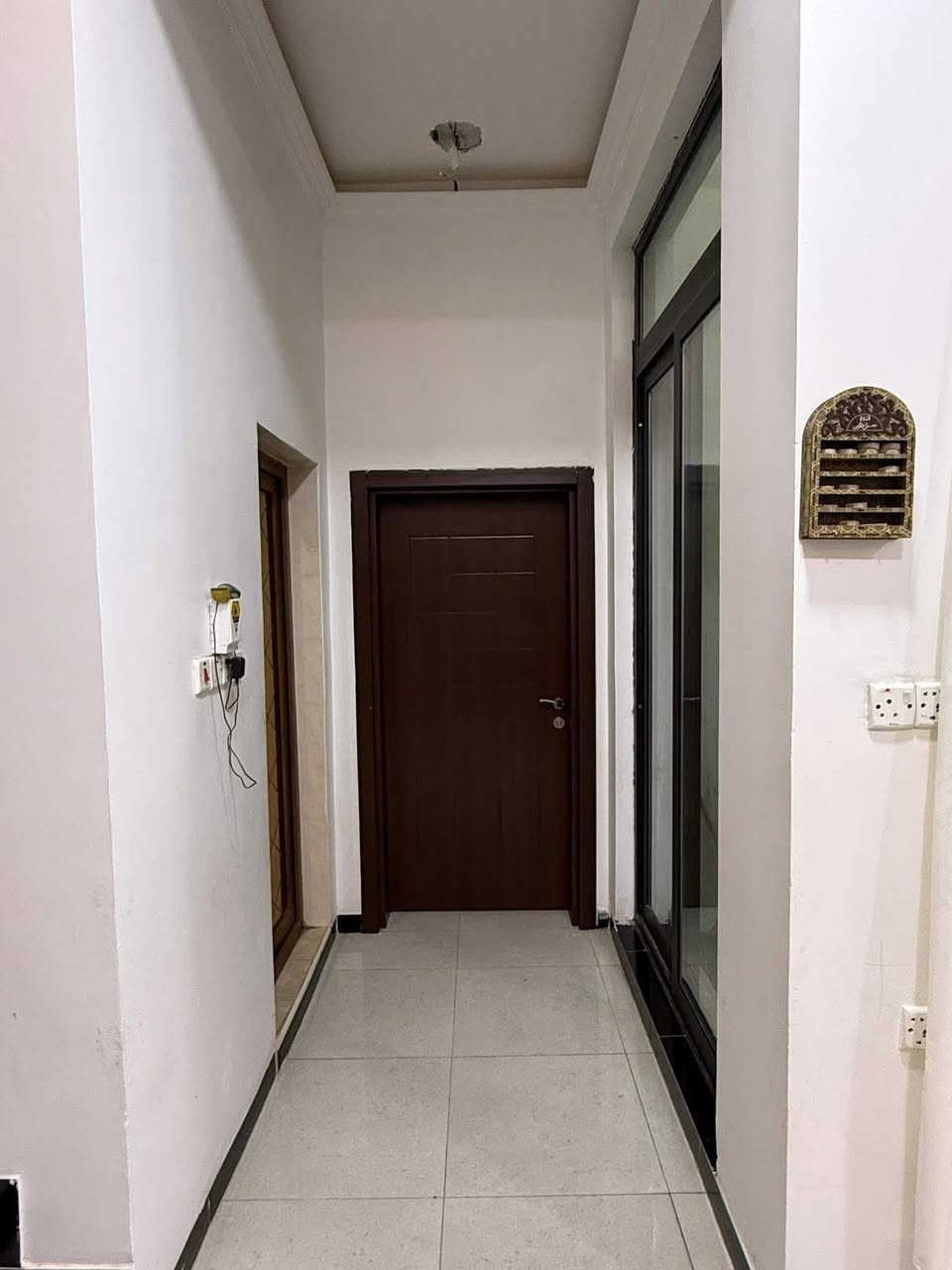 🏠 / دار للبيع مساحه ١٤٠ م طابو زراعي سند
واجهه ٧.٥ م / نزال ١٨.٥ م 

🧱 بناء حديث درجه أولى 

طابق واحد/ مطبخ . أستقبال . هول . غرفه . مجمع صحيات 

🌏 الموقع / حي الصحه قرب المدينه المائية 

للأستفسار أكثر الاتصال ***********
