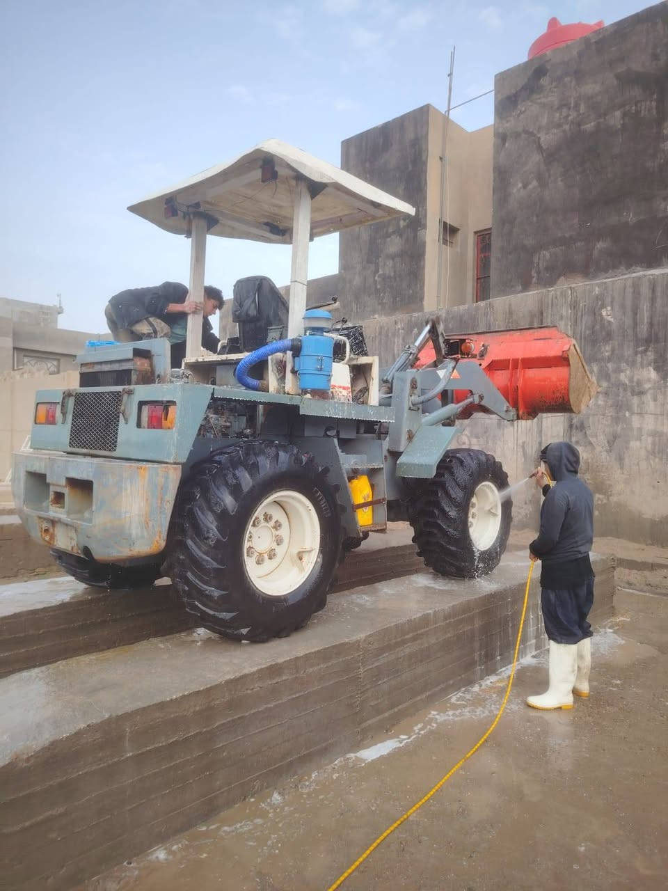 للبيع شفل ميسبوشي مكفول كفاله عامه ما عده المحرك مجفت جديد سعر 200 وبي مجال  رقم بغداد انكليزي   ***********_
