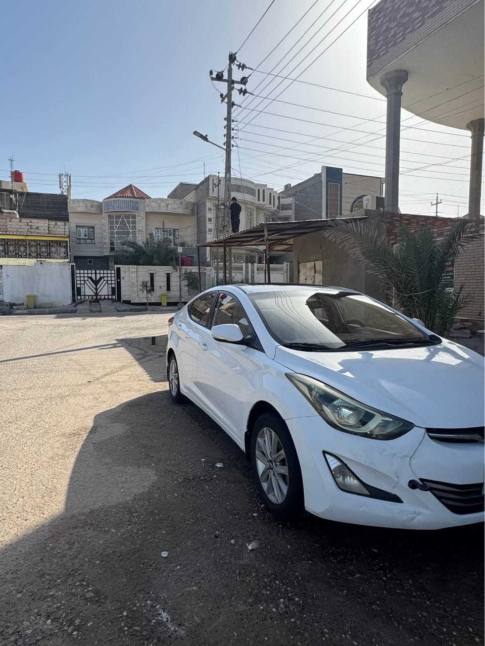 النترا مديل ٢٠١٥ 
مكينه ١٨٠٠
بيها صبغ  خشم البنيد وطرف الصندوك 
ومعجون بالداير مال قبق البانزين 
السعر ( ١١٠ )
مكانها البصره المعقل 
(  ***********   ) البصرة, العراق
