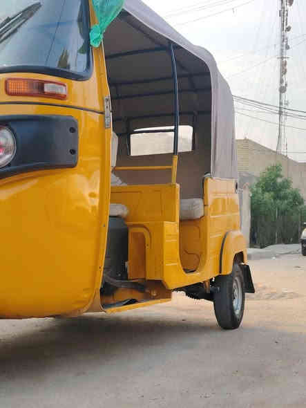 تكتك للبيع 2019شهر11رقم وسنويه تحويل ثاني يوم تكتك مصبوغه عام جماليه السعر 5300وبيها مجال مكان مدينة الصدر الحميديه ***********
