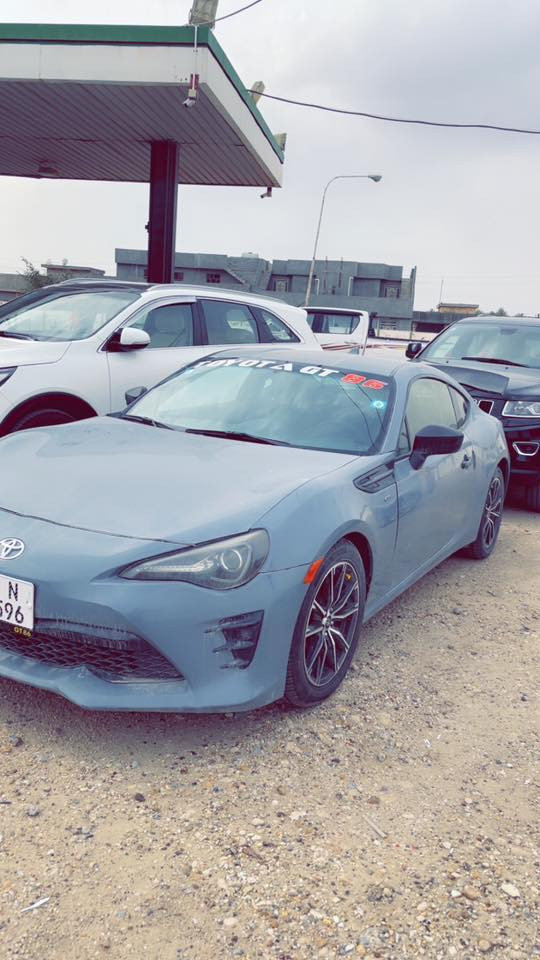 السلام عليكم
Toyota gt86 

2018 موديل 

ماشية45 الف ميل 

كير اوتو 

مكينة 4 سلندر 2000 boxer 

ضربتها جاملغات وباب عكس السايق 

صور الحادث موجودة بالمنشور
سياره مكينه كايمه ابيعها 
بيع او مراوس 
رقم تلفون ***********
