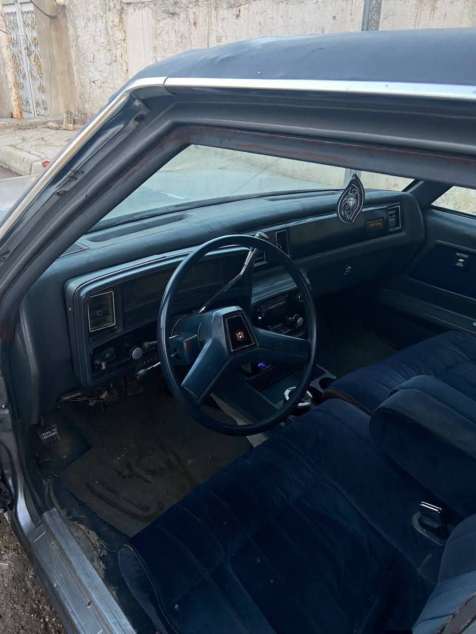 السعر مكتوب في اخر صورة
شفرليت ماليبو موديل 1981 
سنوية  لل30 هزة جديدة رقم نينوى 
مشروع وطني ب اسمي 
سيارة احلة من الصور  
مكينة بلادية لا تنقيص ولا تبخير 
كير اوتو 700 
ملاحضة الكبات مو وية السيارة
مكان السيارة بغداد
للاستفسار ***********
