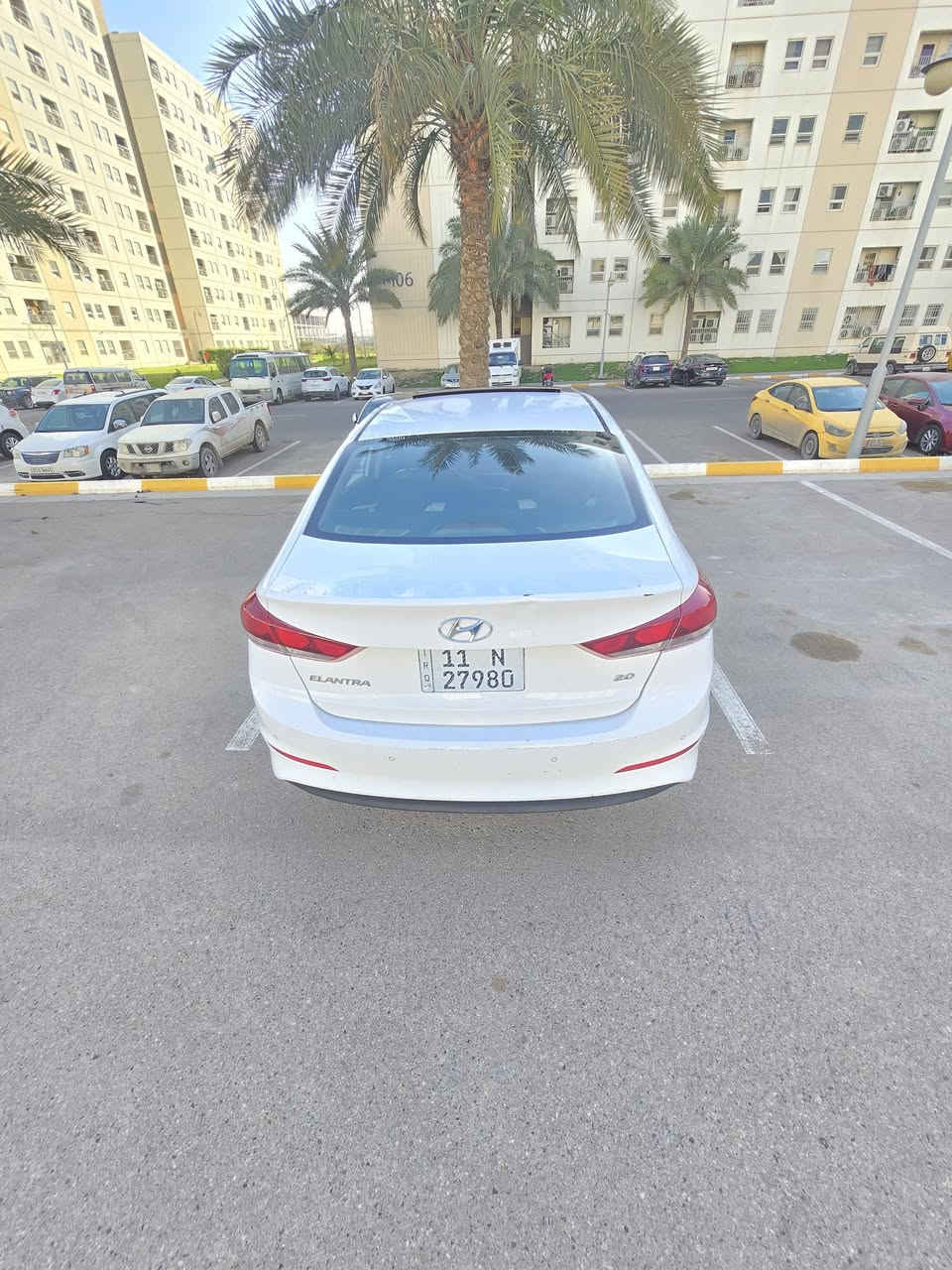 اللهم صل على محمد وآل محمد
رمضان كريم 
النترا خليييجي مكفوله حتى الدعاميات 
2016شكل 17
فول مواصفات عدى البصمه 
فتحه
شاشه كامره 
حساسات خلفيه 
مري قلاب 
اشارة بالمري 
ثلاث وضعيات قياده
مكينه ٢٠٠٠دوش مكفوله 
كير At المرغوب
مدوشمه ارضيه وكشنات جلد 
تخم تاير جديد 
صدر أمامي خلفي جديد 
اي نقص ما بيها شرط الفحص سونار مرفق 
السعر 140وبيها مجال بسيط 
عنوان بغداد بسماية 
***********
