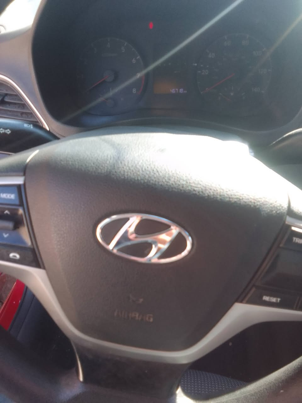 *********** حي العامل يم المحكمه البيع بياع سياره اكسنت موديل 18 سنه سعرها 123
