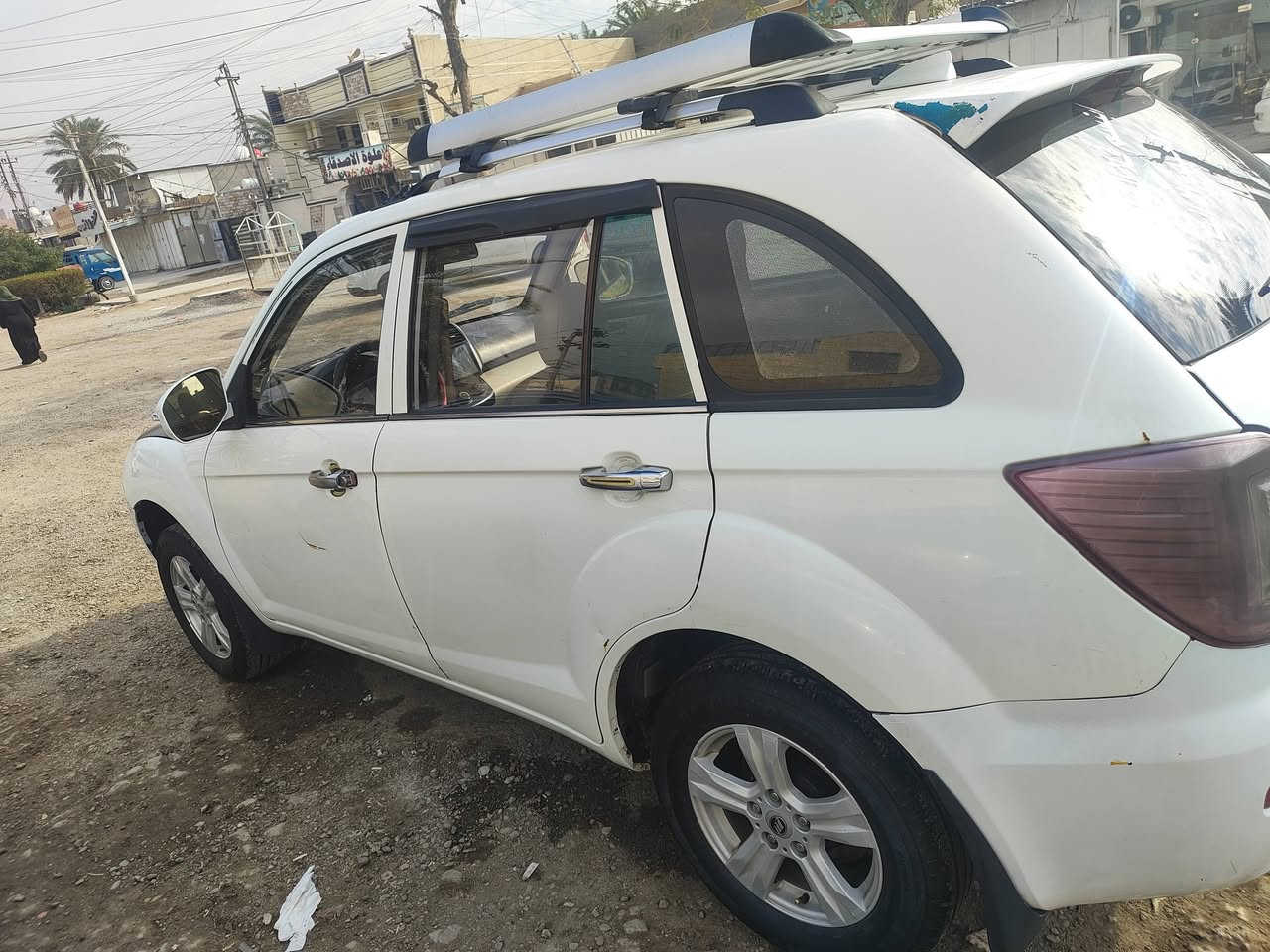 ليفانx60 موديل 16 كير عادي نظيفة مبدل بونيد فقط غير مصبوغ  تبريد شغال سنوية جديدة  رقمها بغداد السيارة باسمنا تحويل مباشر
عنوانها بغداد شهداء السيديه السعر 65 وبيها مجال بسيط حك الجية
*********** للاستفسار
