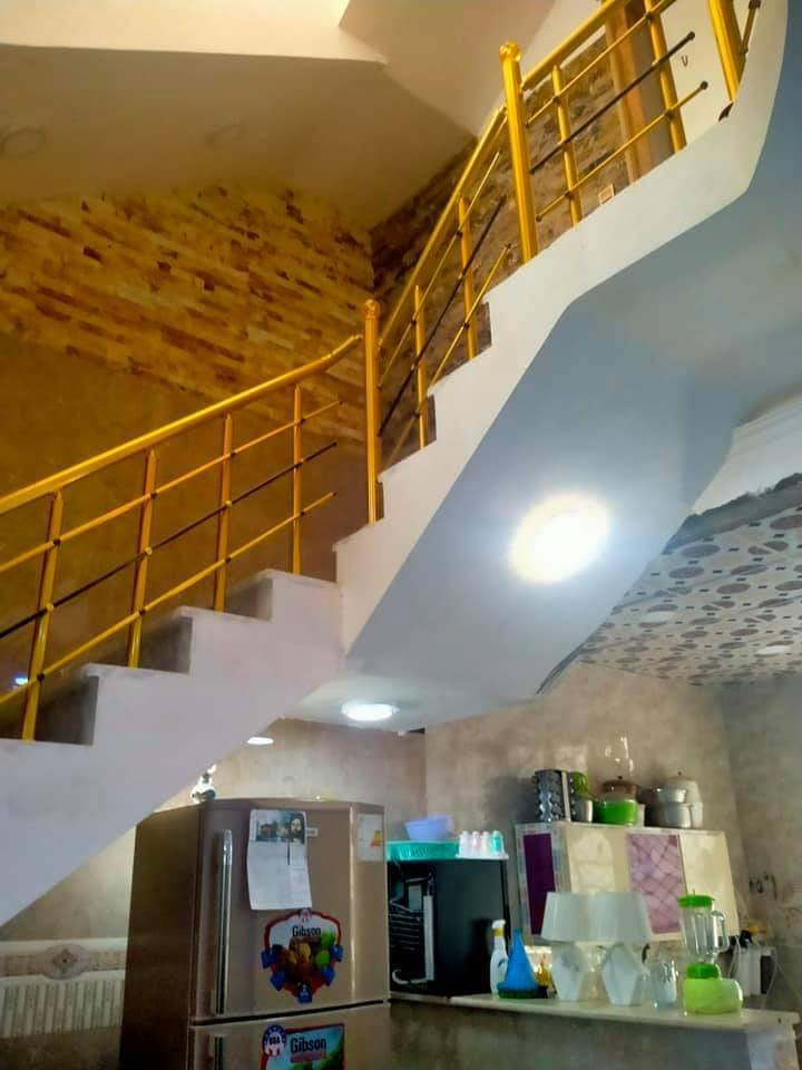 بيت ايجار 100 طابقين طابوك كنطره السلام شارع البرج جديد ايجار يريد عائله زغيره وتحافض ع بيت ***********
