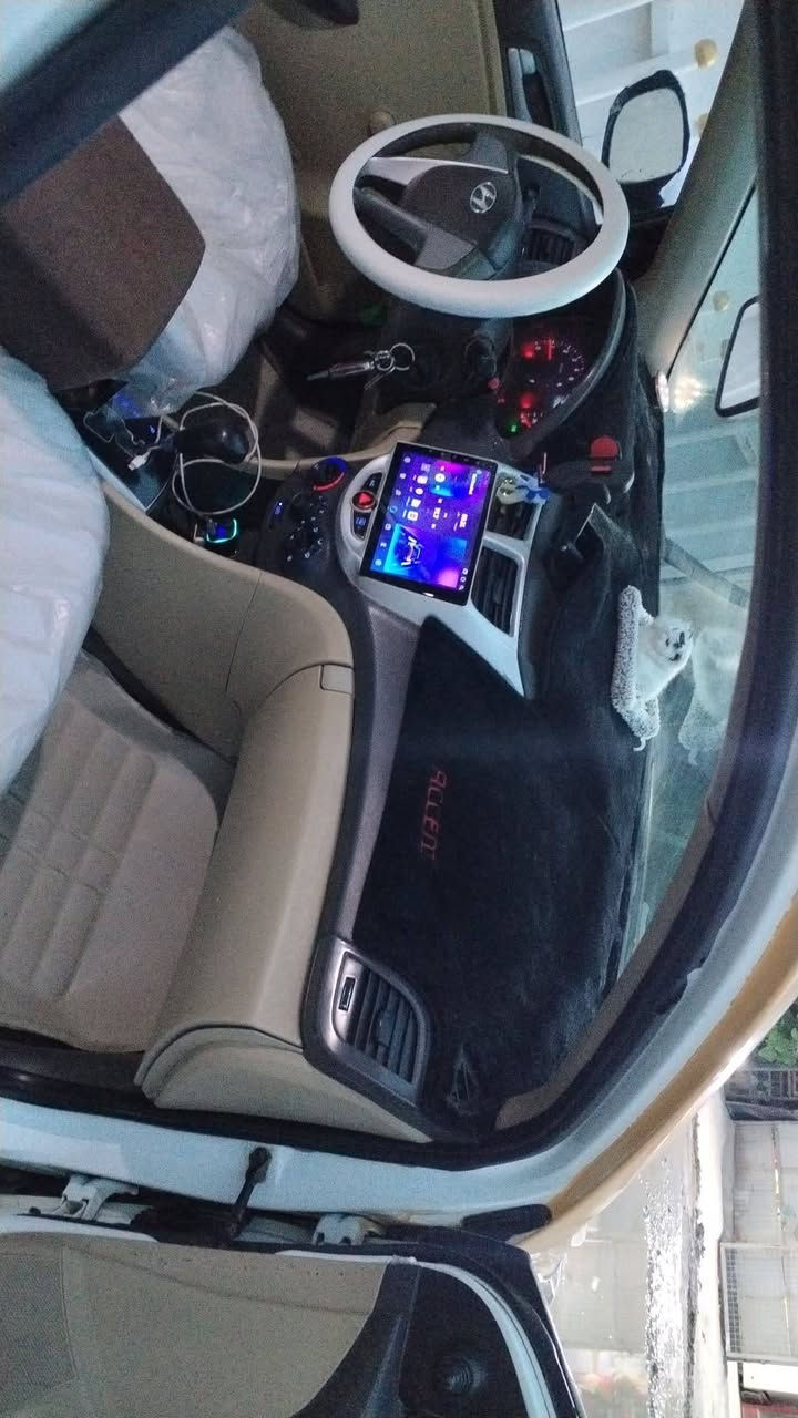 سلام عليكم اكسنت2012 خليجي كشر نضيف شوفت عينكم دواخل نضاف تخم تايرات جدد خير من الله سياره سعرها 75
***********
