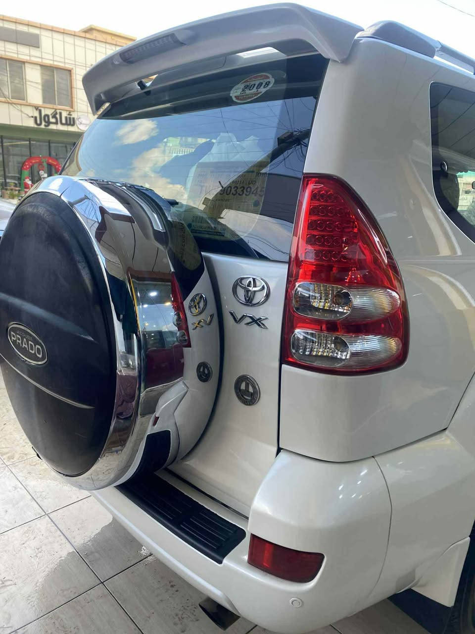 پڕادۆ ٢٠٠٨ سپێر لەکۆڵ
سەیارەکە دوو پارچەی بۆیاخە بێ ناو گرتن
ڕەقەم و سەنەوی نوییە 
قەپات مواسەفاتە( تەبڵ ئەکسل- سڵایت- تۆماتیک - کوشن کارەبایی …هتد)
سەیارەکە ٦ پستۆنە سیستەمی غازی ائیتالی بۆ بەستراوە 
تایە و ویلی لۆکی لە ژیرە تا بلی توند و تۆڵە
نرخ 152 گەڵا مامەڵە
شوین رانیە
ژ.م *********** رانية, السليمانية
