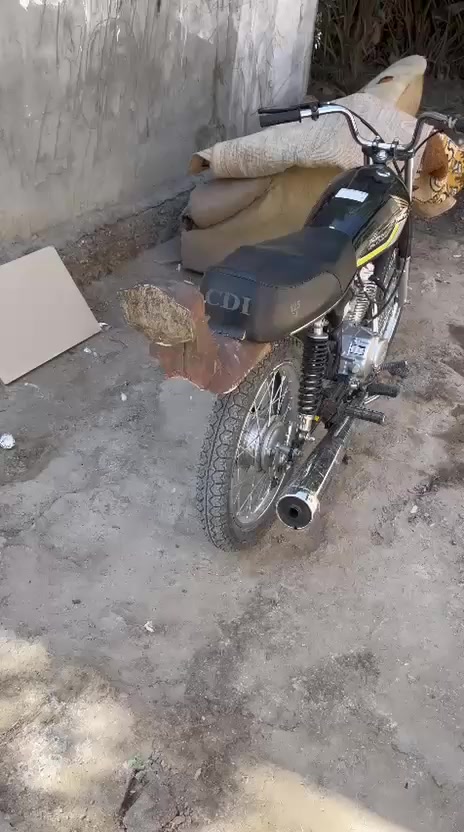 السلام عليكم شباب دراجه نامه للبيع سعره ٧٥٠ مكان سماوه


**إذا كنت صاحب هذا الإعلان وتريد حذفه لأي سبب، رجاءا أرسل رسالة إلى الدعم الفني**