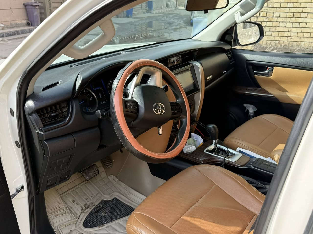 السلام عليكم ورحمة الله وبركاته فور تشنر موديل ٢٠ مكفوله عام فور ويل ٢٧٠٠ .٤ سلندر بغداد باسمي مكانها الدوره ابو طياره 270$وبيها مجال ***********
