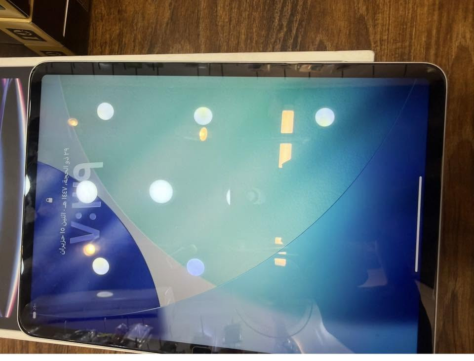 السلام عليكم ((للبيع))
ايباد 11 pro الجيل الرابع
ذاكرة 128 GB
كامل ملحقات 
بطارية 83‎%‎
تعهد بدون اي تصليح او عطل
بي نگرة بسيطة بالركن الاعلى و واضحة بالصور
وكل تفاصيله واضحة 
السعر 375 الف 
بدون مراوس بيع فقط
للأسف ماعندي مسنجر 
للاستفسار ***********
اتصال او واتس اب
