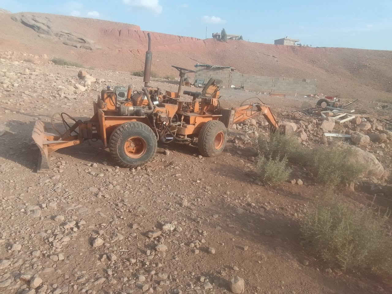 jcb ئەمریکی فولمواسەفات کۆنتڕۆڵی حەفارەو شۆفڵ دەرەجەیەک هەمووگیانی لەسەژ شەریکە ئیشی کەمکردوە مەکینە دۆیزی چوار پستۆن سوکان پاوەر شوێن کۆیە ***********
