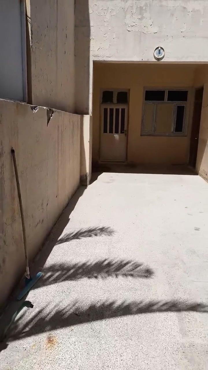 بيت للايجار بمجمع بيتي الاول فئةA اربع غرف بلوك 5 400 الف كل شهر بشهره للاستفسار الاتصال على الرقم  ***********
