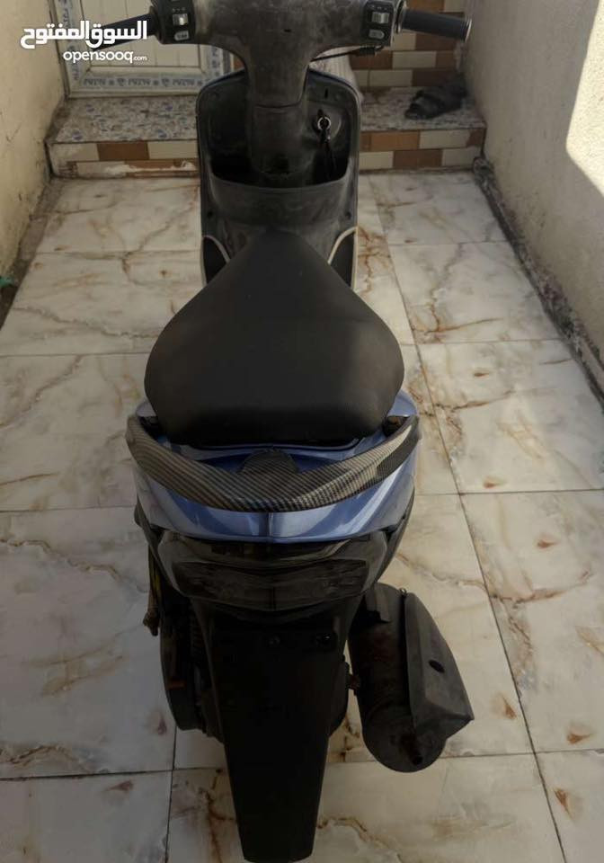 ماكس قجمه 120 دراجة نظيفه وحلوه ومكينه مامفتوحه كفاله شوف العين سلف هندر شغاله ، تخم تاير جديد 750 وبيها مجال قليل للشراي *********** واتس , البصرة القبلة

