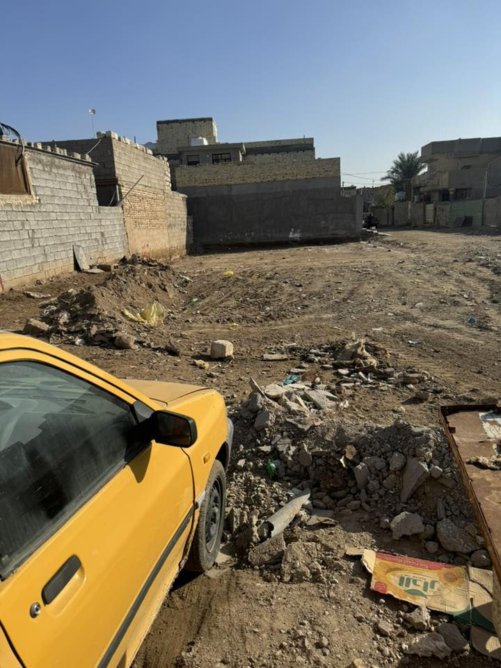 قطعه ارض ملك صرف مساحتها 165 بسند 300 واقع حال ركنين تجارية رقمها 1441
***********
