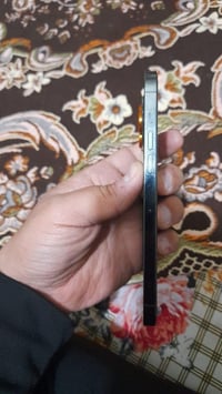 آيفون 13 برو ماكس ٢٥٦ • بطارية ٨٣% • الدوره