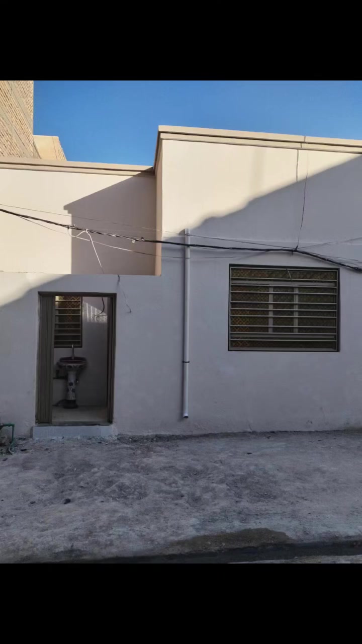 اعلان ٢٣٢
للبيع بيت بالقشله ٩٢م طابو صرف عكاده غرفه وبراني وهول ومطبخ وصحيات خارجية وداخليه
للاستفسار *********** مكتب السكن للعقار بالقشله مجاور حسينية مجلي
