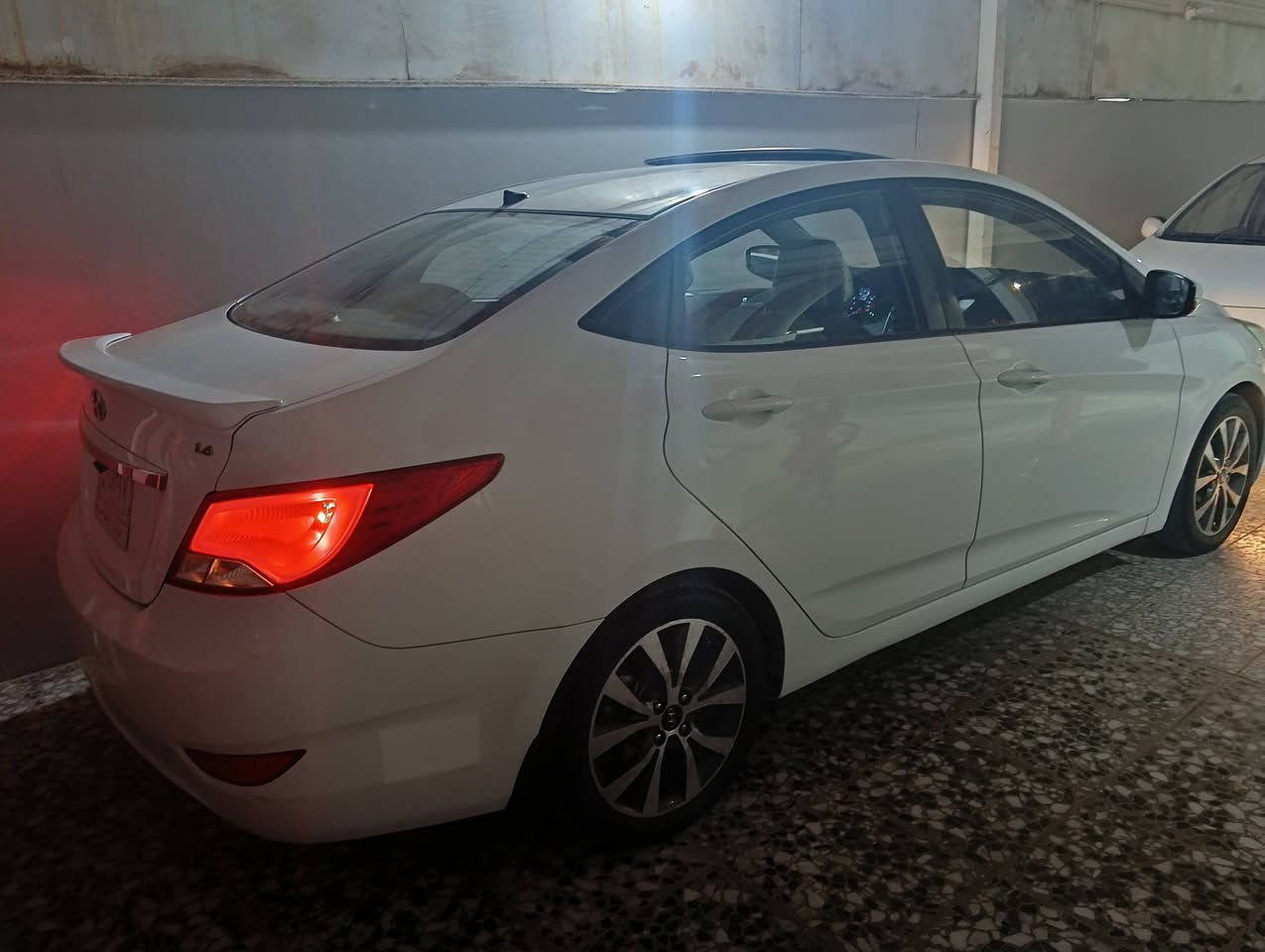 للبيع اكسنت موديل 2016 فول مواصفات سياره جاهزه تخم تاير حداديه تبريد جديد هستوني سويته منضومه كامله رقم كربلاء بسمي مكان سياره نجف ***********
