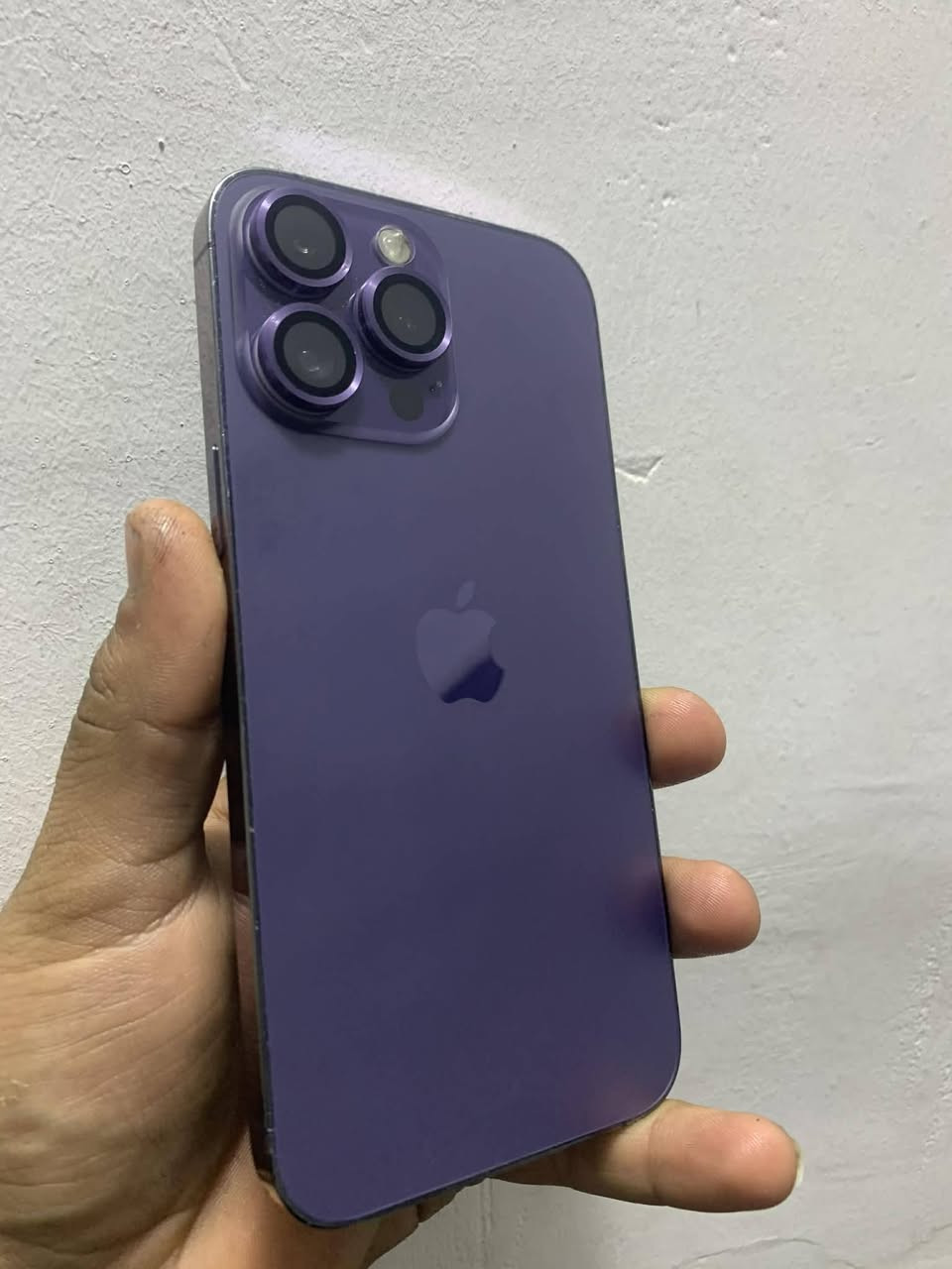 جوه السوك بغداد البياع
14برو ماكس
دبل خط A/AA
للبيع مبدل شاشه فقط 
بطاريه ٨٥
ذاكره 256
سعر 590
مكاني بغداد البياع 
***********
