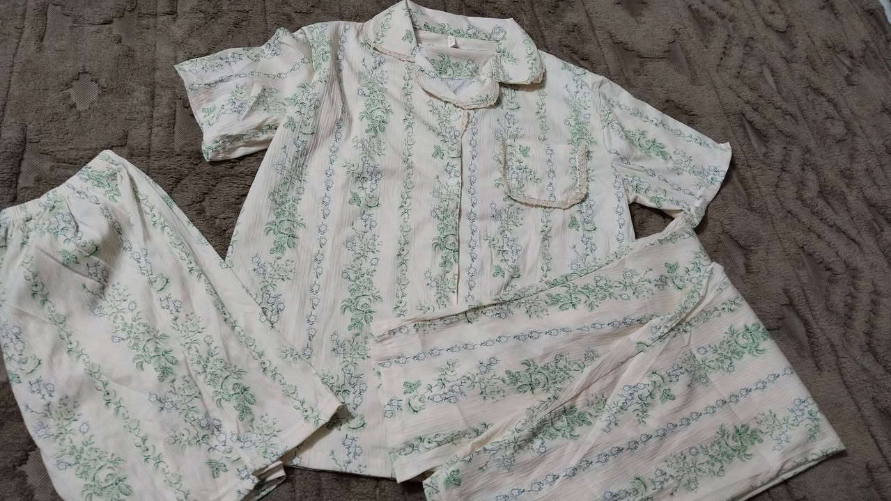 درزن تراكات نسائي ثلاث قطع ب ٩٠


**إذا كنت صاحب هذا الإعلان وتريد حذفه لأي سبب، رجاءا أرسل رسالة إلى الدعم الفني**