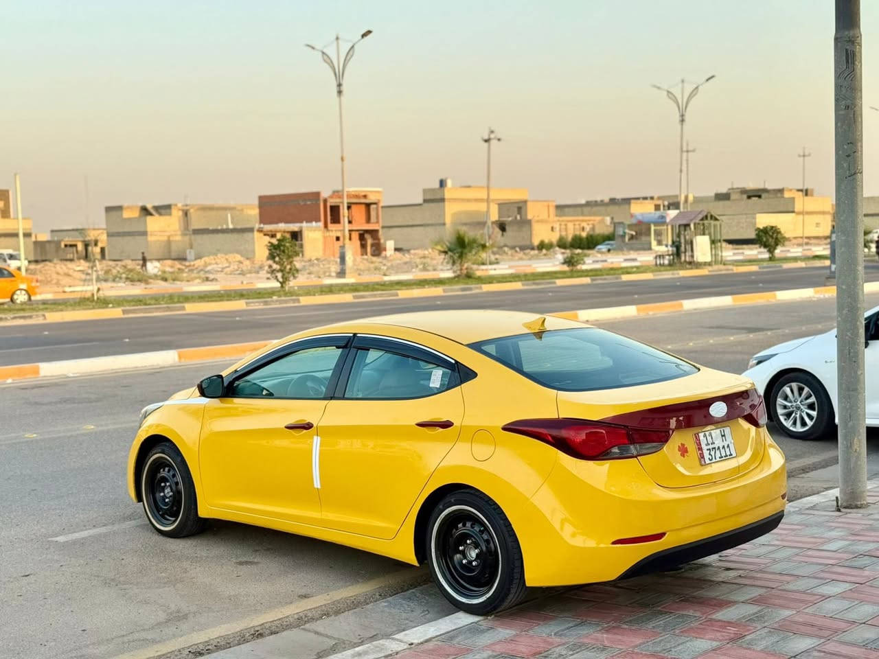 سلام عليكم ورحمة للبيع النتره مديل 2015وارد امريكي حادثه خشم الجاملغ المامي فقط والباقي مكفوله كفاله عامه ليبل واحد مكينه 1800 دوش وكير مكفولات حداديه تخم تاير تبريد ثلج موصفات تحكم ستيرن شاشه كامره حساسات شاير مري مثبت سرعه رقم بغداد نكليزي سنويه الغايه 2028 مصفره هيه وغرامات تحويل ثاني يوم سياره جديده وجاهزه من كلشي وشرط احله من صور السعر 107وقابل للتفاوض الستفسار نتصل *********** مكان سياره كربلاء مكلف بلنشر
