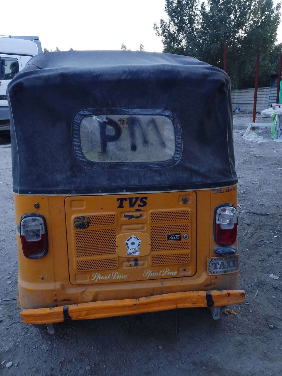 تكتك للبيع 2019اوراق ضايعة رقم الشاصي موجود ادكها حاسبة مكينة نضيفة السعر 2300خابر***********
