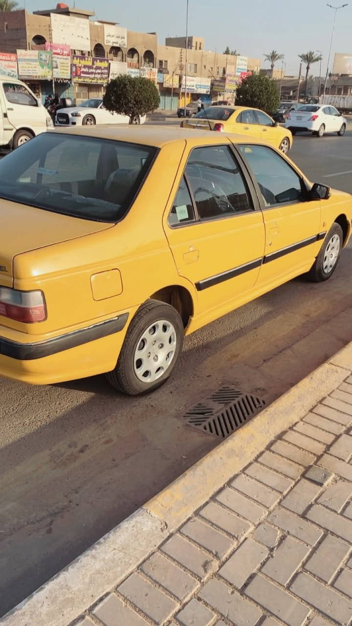 سلام عليكم بيجو  بارص 2015 بسمي  مكفوله من ضربه وصبغ    سعر 50  ***********
