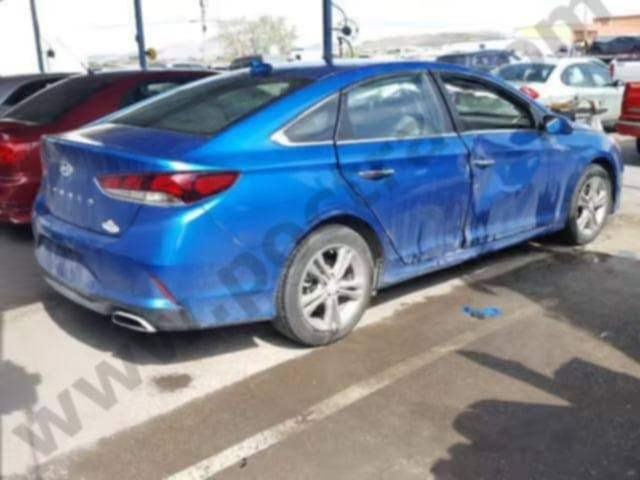 للبيع سوناتا ١٨ وارد امريكي رقم اربيل  تحويل او وكاله حادثهه موضح بالصور  فقط  ماشيه 68 الف بدون نقص سياره فول عدا فتحه  السعر ١٣٠ وبيهه مجال بسيط للاستفسار الاتصال ***********
