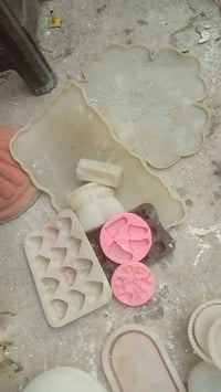 قوالب • حجر • شمع