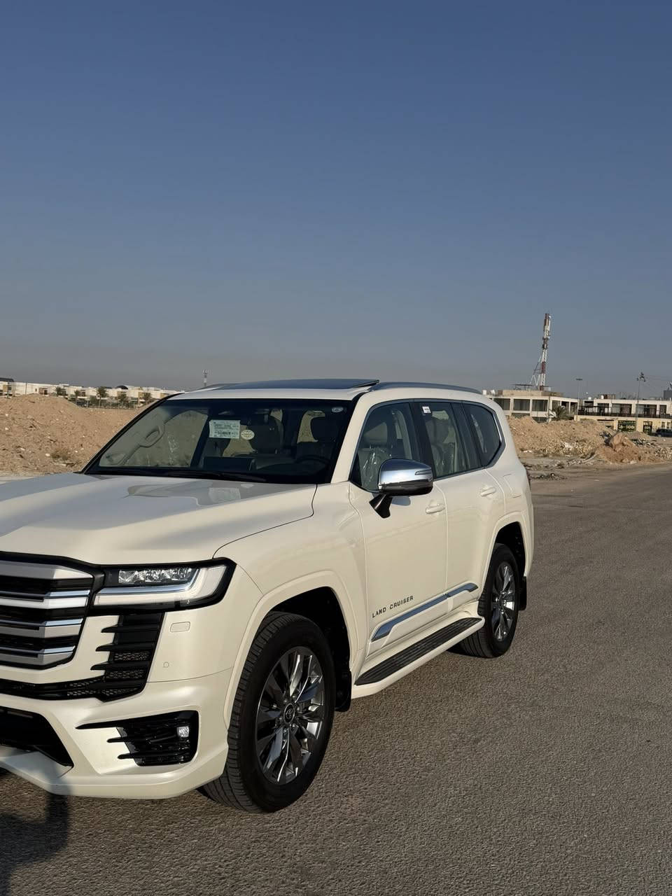 لاند كروز VXs لمتدد توين تيربو 
مديل 2025 
مكينة 3.500 توين تيربو 
ابواب شفط 
جنطة شفط 
لايت زينون 
علامات ترحيب 
رادارات امامي وخلفي 
مري كهربائية 
كشنات تبريد وتدفة 
كشنات كهربائية 
ثلاث قطع تبريد 
كشافات ضباب 
تحكمات سترين 
شاشات كشنات خلفية 
مود قيادة عادي وجبلي و سبورت 
قيادة ذاتية 
مثبت سرعة 
مثبت مسار 
سايد بريك كهربائي
خازن وضعية كشنات 
شاشة جبيرة 
حجم ويل 20 
سستم سماعات ماركة (JBL)عدد 13
ماشية 15 الف 
سياره بعدهي بوضعية الزيرو 
رقم اربيل باسمي 
السعر المطلوب 950 ورقة مع المجال


**إذا كنت صاحب هذا الإعلان وتريد حذفه لأي سبب، رجاءا أرسل رسالة إلى الدعم الفني**