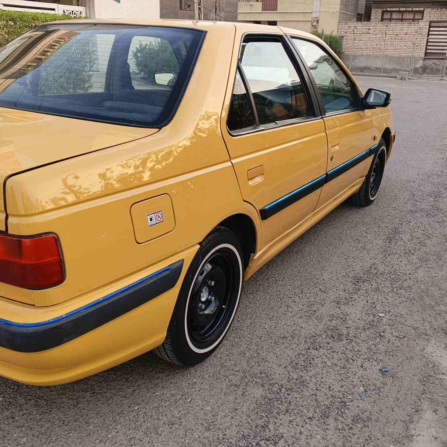 سلام عليكم بيجو بارص ٢٠١٥ كير مكينة جدد تبريد ثلج تخم تاير خط ابيض جديد صدر اميمي خلفي جديد السعر ٤٣ مكاني البياع ***********
