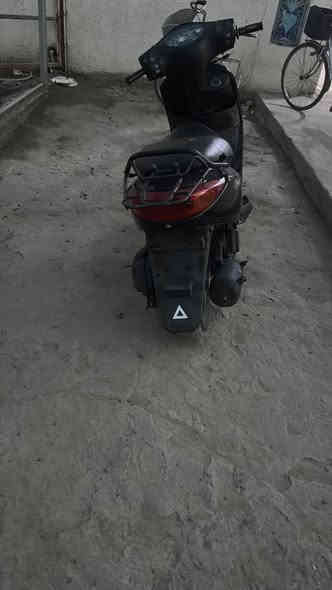 بريز لايت عالي مكينه فول دراجه خير من الله شلعه معدل كلها فول نقصها بس قمجي بريك وكيلو متر وكابريتر. شويه تعبانه بس تمشيك وهيه ممنونه مكاني بغداد *********** بي واتساب بغداد
