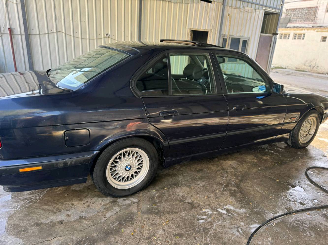 BMW540
فول مواصفات رقم مميز برده كامره تلفزيون 