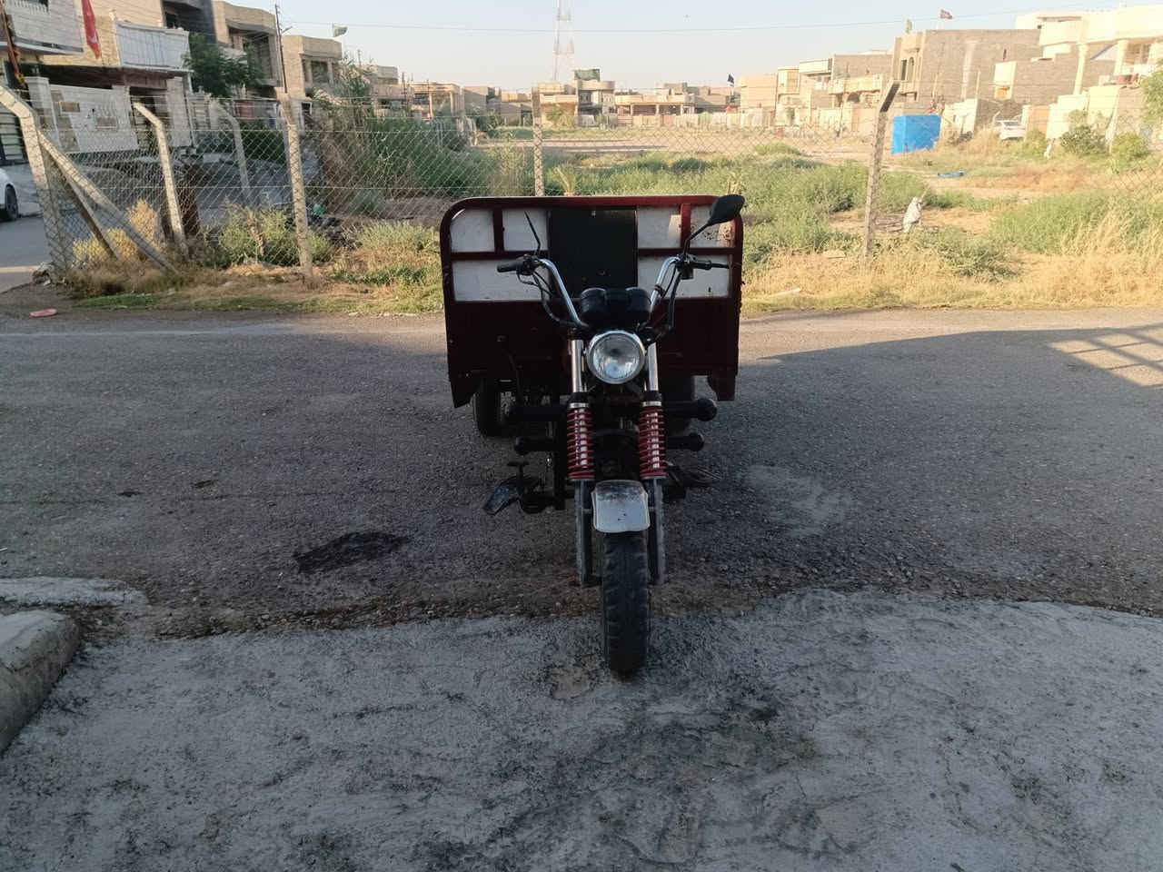 سلام عليكم ورحمه الله وبركاته عني ستوته للبيع سعر 850الف وبيها مجال ستوته فحل عالي ***********
