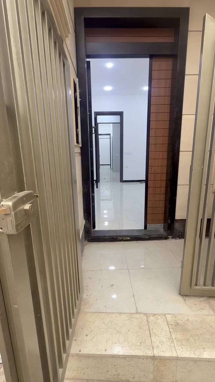 مشتمل للايجار زيرو ديلوكس ثلاث غرف وصاله ومطبخ معزول حمام عدد 2 بناء درجه اولى جاهز من كلشي الاعظميه شارع عمر خلف صيدليه الجبل قفل الايجار مليون 
***********
