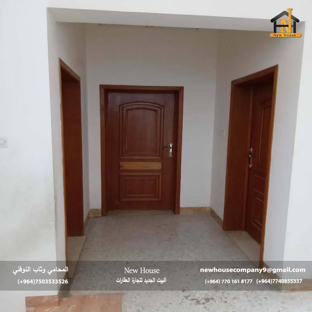 🟠دار تجاري للبيع 
▪️المنطقة / موصل _ #حي الصديق.
▪️اقرب نقطة دالة / مقابل تيم ماركت
▪️صنف العقار / ملك صرف.
▪️المساحة /  257م² ،واجهة 10م ،العمق  25.7م .
▪️ الاتجاه / #شمال غرب.
▪️سنة البناء / 2012.
البيت طابقين 
#الطابق الاول :- 2 غرفة نوم , هول , استقبال , مطبخ , صحيات.
#الطابق الثاني :- 3 غرفة نوم , هول , مطبخ , صحيات
#لأستفساراتكم او للتواصل معنا

***********📞
                ***********📞
***********📞
                ***********📞
