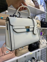 كوالتي عالي سعر 16 الف مع التوصيل 07700779102 او ماسنجر