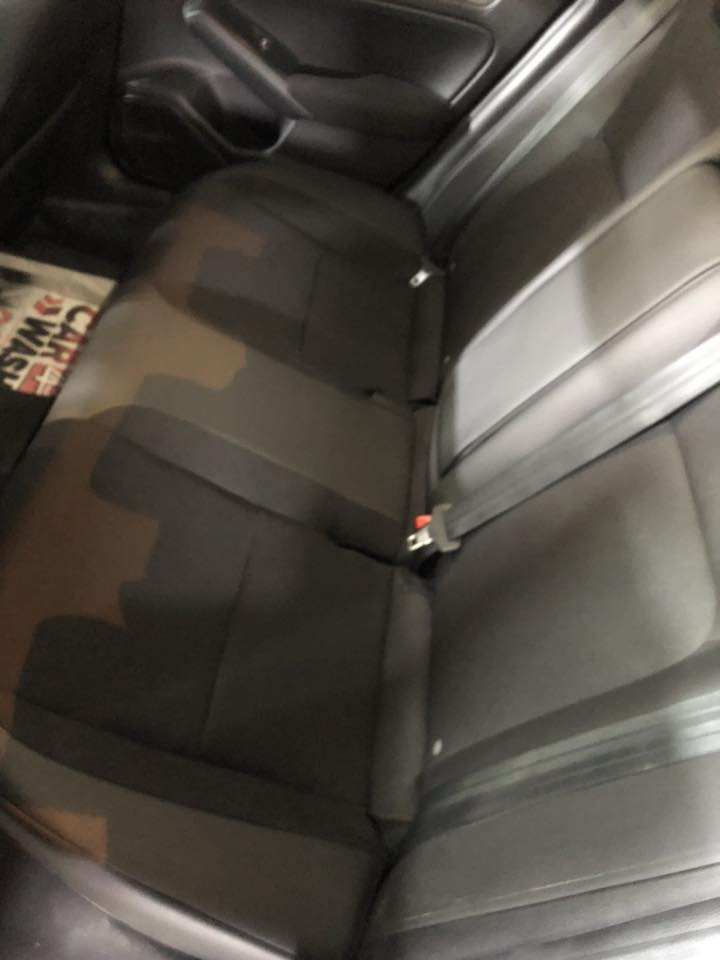 السلام عليكم…هوندا اكورد سبورت 2023 للبيع معروفه مواصفات السبورت مرقم بغداد ترقيم جديد+دخول جديد قطعتين صبغ مع بارد جاملغات خلفيه بيها ملاحظات شوية السيارة لكن سعرها مناسب جدآ (148 ورقه) وبيها مجال بسيط جدآ…للأستفسار اكثر *********** يوجد واتس اب
