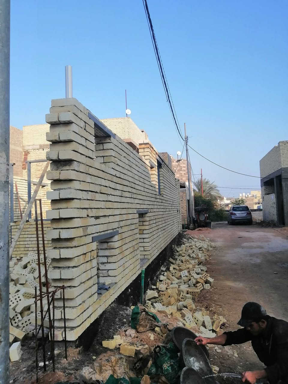 خلفة بناء. 
 بناء بلوك طابوق + ترميم + باليوميه
 او مقطوعه

كل الي تريده فقط اتصل على الخط
او على الواتساب او مراسلتي على الماسنجر 

#ابو_طالب_للبناء
***********
