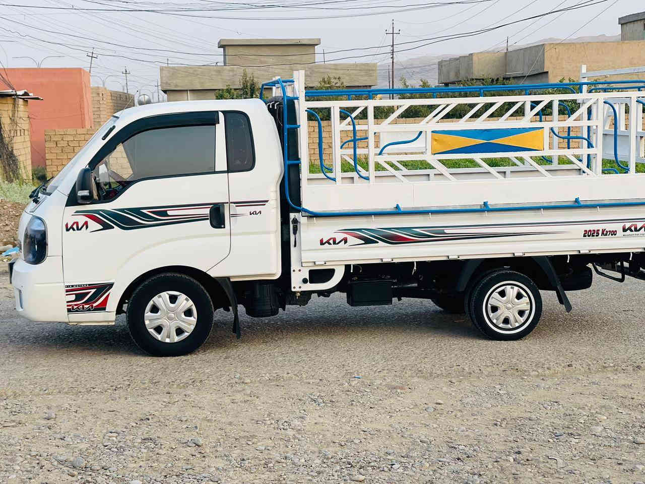 السلام عليكم 
للبيع 
كيا حمل موديل 2019 مرقمه صلاح الدين دولي باسم البايع شرط التحويل والوكاله السنويه لغايه 2030
ملاحظه السياره بيها باب النفر مبدل والدوسه تعديل 
السياره نظيفه وما تخسر عليها درهم مال جناي 
عنوان السياره الشرقاط الساحل الايسر قريه سديره البغزات 
السعر 123 وبيها مجال 
للاستفسار الاتصال على الرقم التالي 
‏‪0780 591 3856‬‏
