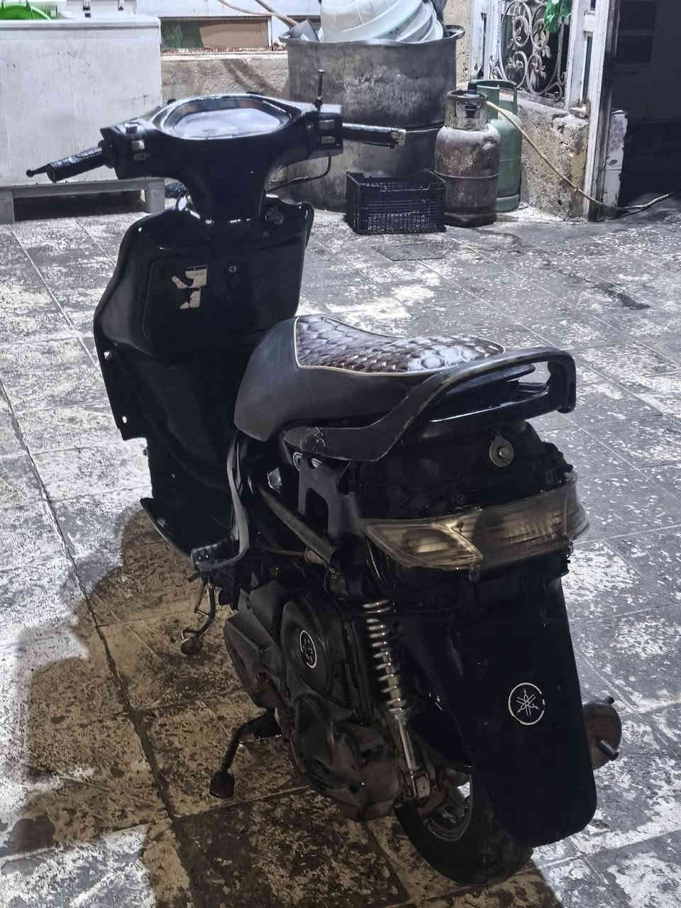 السلام عليكم دراجه وفراشه شرط ماكينه ما مفتوحه***********
