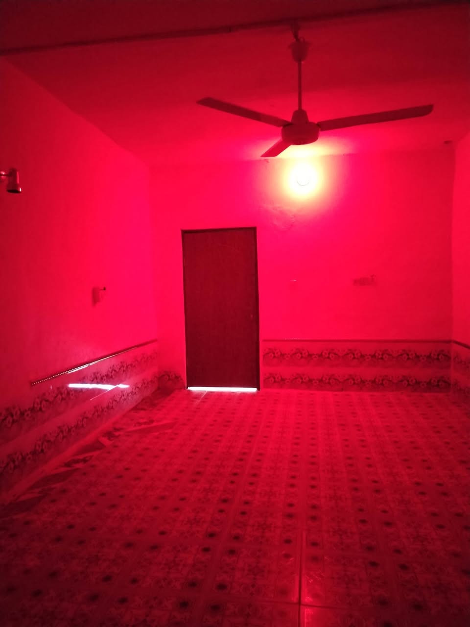 يا الله بسم الله
بيت للبيع ( حواسم )
عنوان البيت حي القاهره الثانيه بظهر مديريه التربيه الجديده مو البيوت ع شارع يصير بظهر البيوت ( يتكون البيت من غرفه جبيره (6 شيلمانات و 7 خانات   ومطبخ 4 شيلمانات و 5 خانات وطرمه وتواليت وحمام مشترك مساحه البيت ماعرف شكد  تاريخ الانشاء بعد السقوط حوالي 17 سنه مبنيات  مامعوض ومعامله واصله للبلديه تغير جنس (البيت وياه ماطور ماء ومقطوره وكيزر  وبنكات يعني تجي وتكعد ماتصرف الف دينار  علي واليشتري يجي ويشوف بعينه افضل من الصور والفديوات اذا تحب تستفسر هاذ رقمي وبالخدمه  ***********
السعر (12) وبي مج

