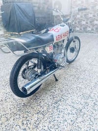 دراجة لبيع  دراجة. نشطه وسرعه دراجة متروكه ومهموله سعر خاص ونتفاهم هنا...