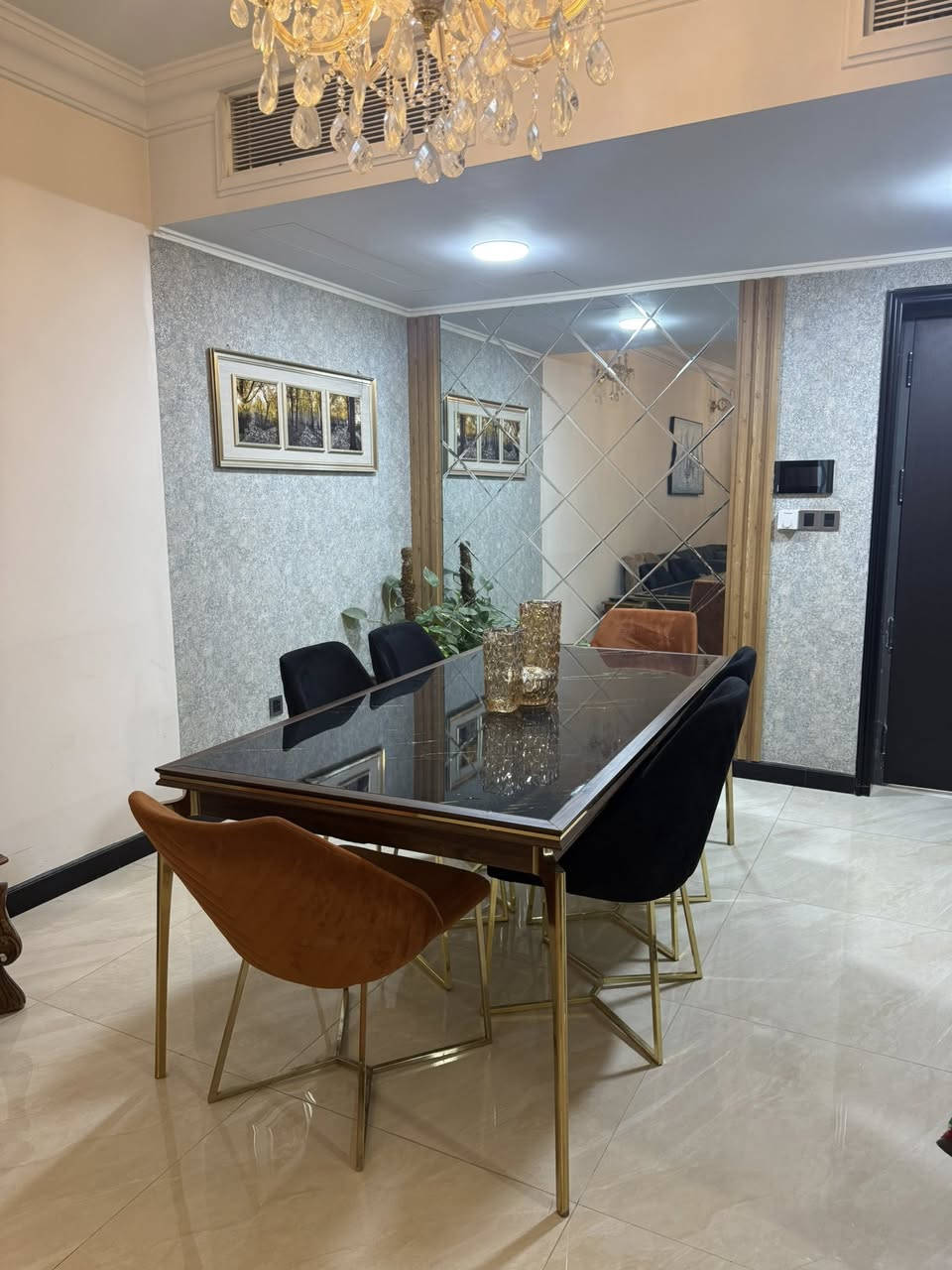 اغراض للبيع مستعمله نظيفه العنوان مجمع بوابة العراق مقابل الزوراء للاستفسار ***********
