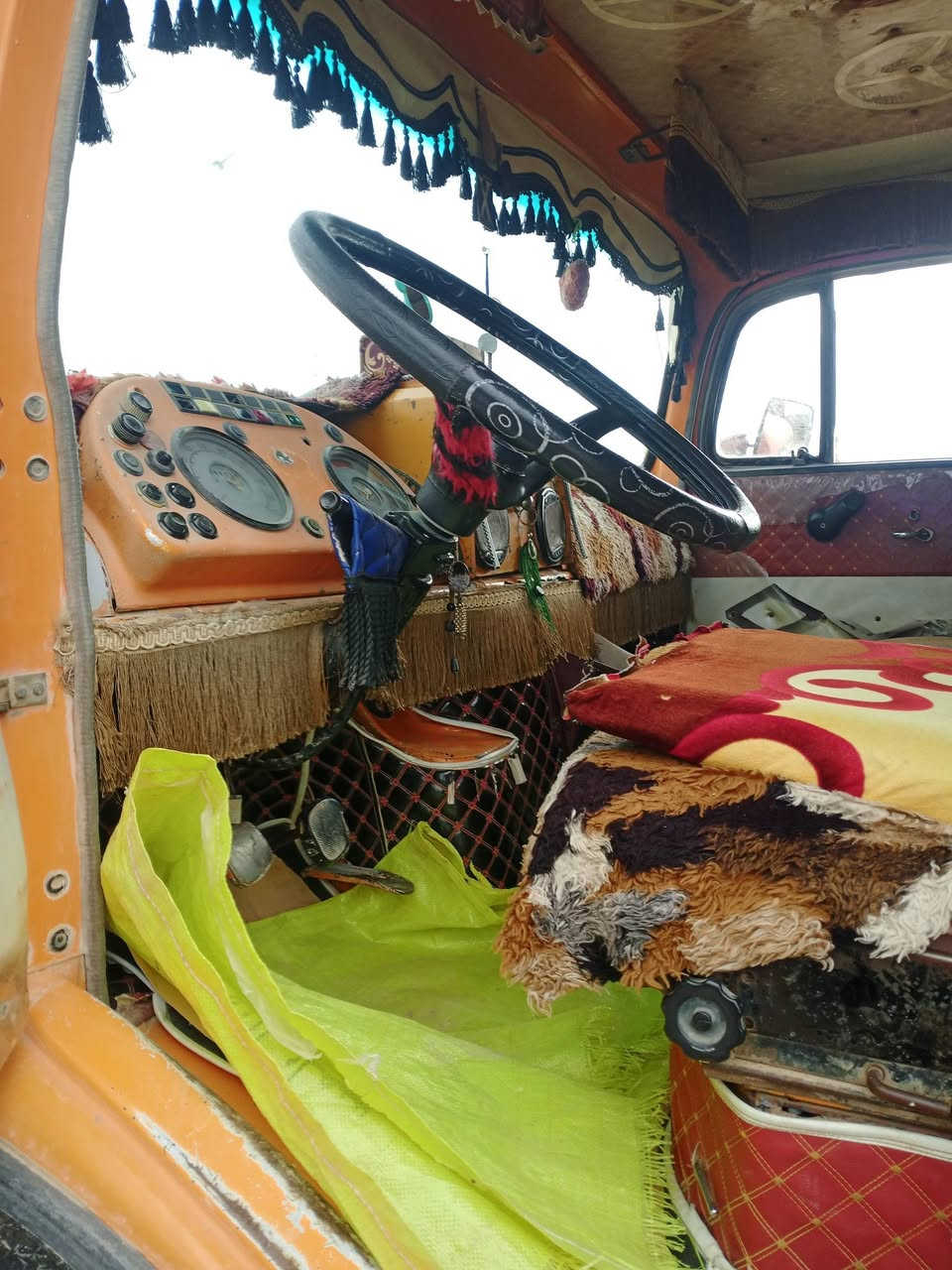 سلام عليكم ابو ردين للبيع موديل 83 ***********
