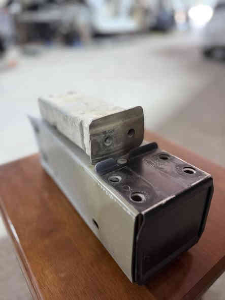 سلام عليكم 
مركز تسلا النجف 
يوفر جميع قطع غيار تسلا حداديه امامي وخلفي 
مودل 3-y- x-s  - سايبر تراك

***********
***********
