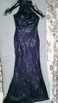 فستان أخضر • فستان أسود • ترتر