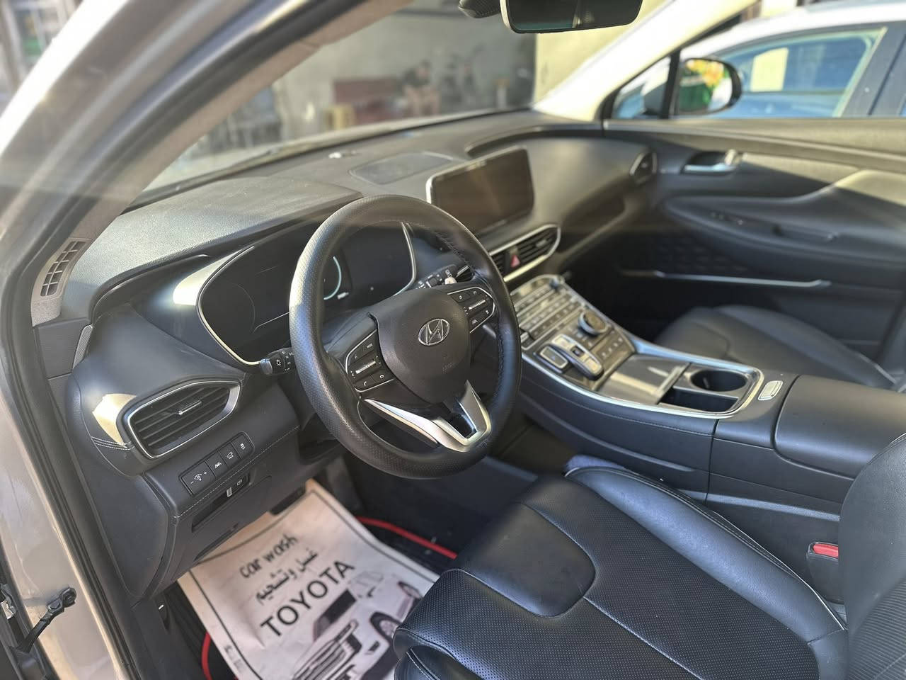 سلام عليكم سنتافي موديل 23 فول رقم بغداد جديد محرك 250 تيربو فول فول حادث جملغ خلفي وبنيد ماشيه 38 سياره اخت زيرو رقم ***********
